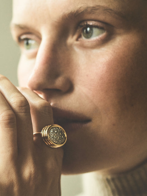 Scuba Ring With White Diamond Pave