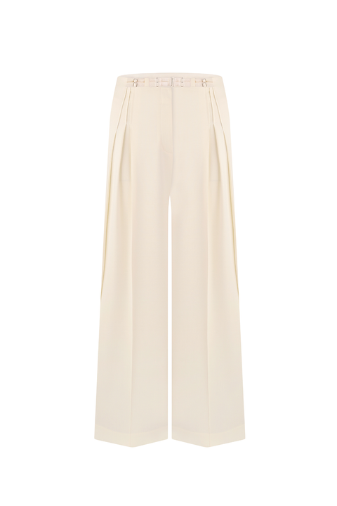 Noemie Pant