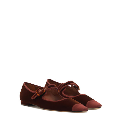 Jada Flat