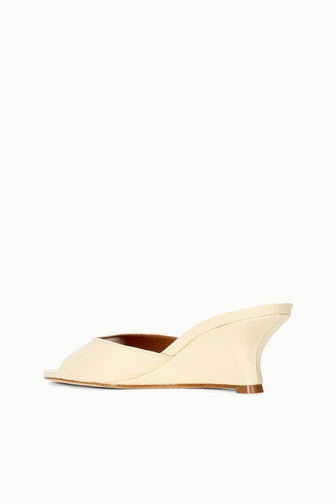 Brigitte Wedge
