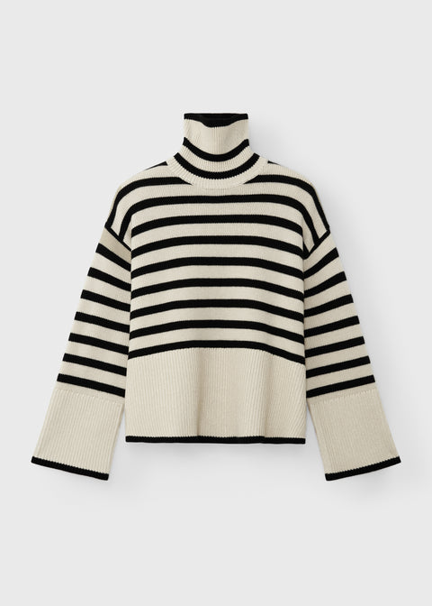 Signature Stripe Turtleneck
